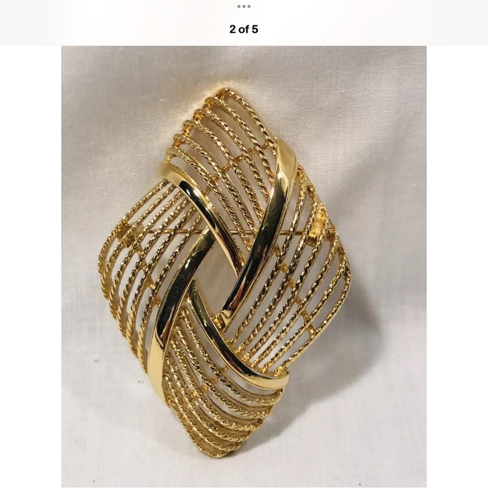 Vintage Monet Large Diamond-Shaped Goldtone Braided Rows Knot Braid 2.5" Brooch.